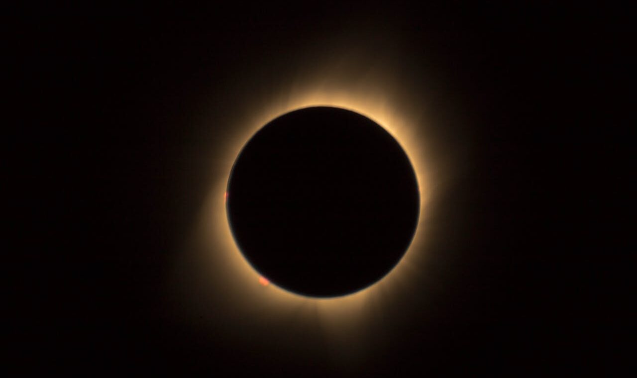mjeseceva i sunceva pomrcina solarna i lunarna eklipsa