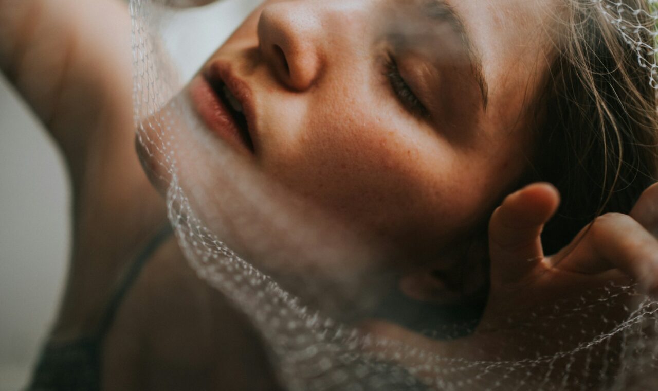 psihosomatika potisnute emocije simptomu